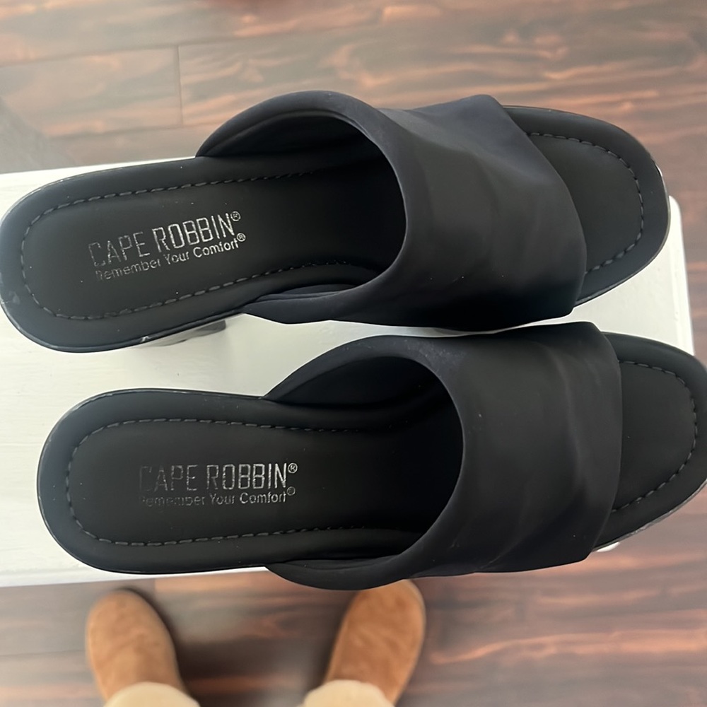 Size 7 black chunky heels - Picture 5 of 5